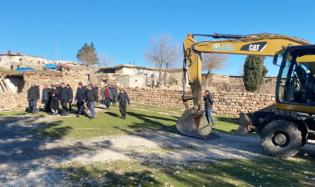 Canpolat depremden etkilenen kırsal mahallelerde