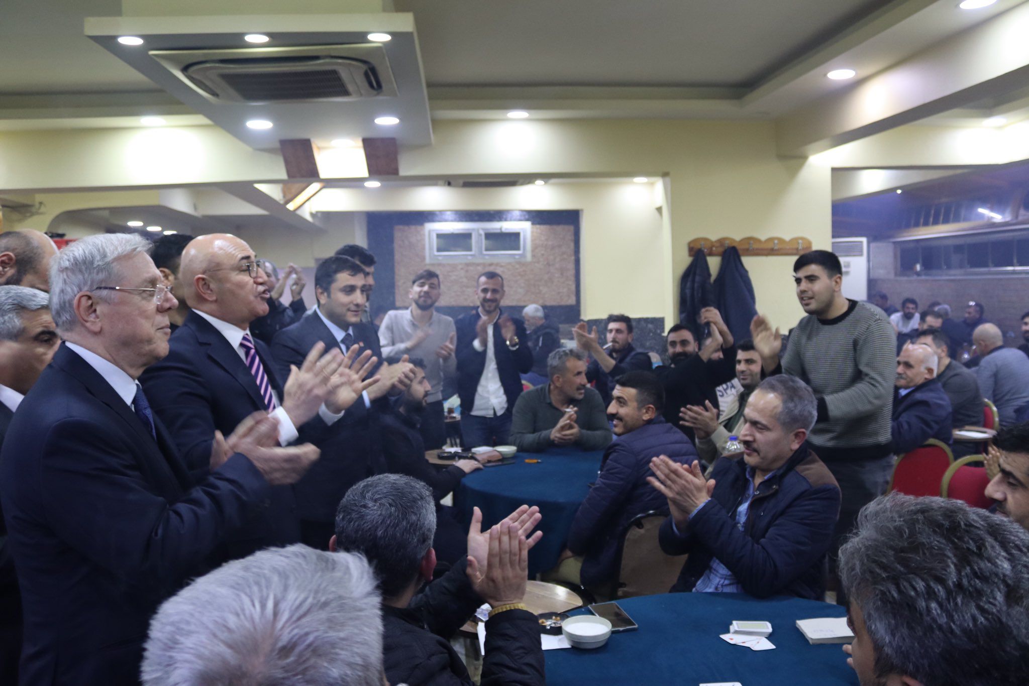 CHP adayları Şanlıurfa'da sahaya indi