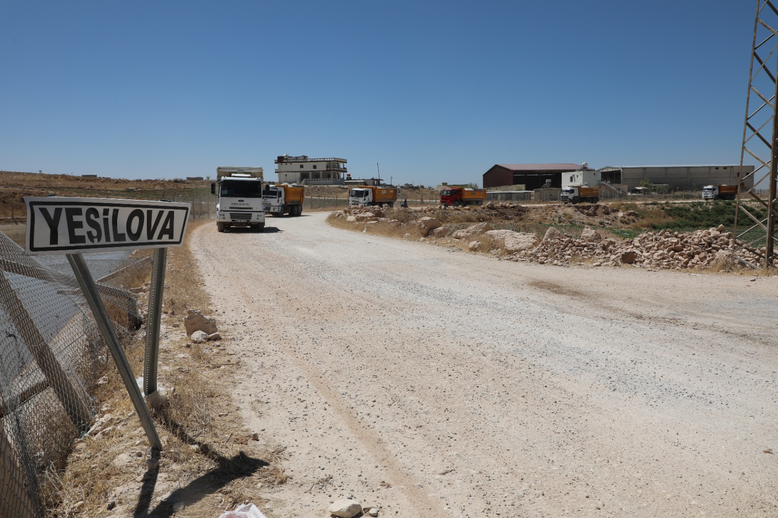 Özyavuz: Kırsal mahallerdeki tüm yollar asfaltlanacak