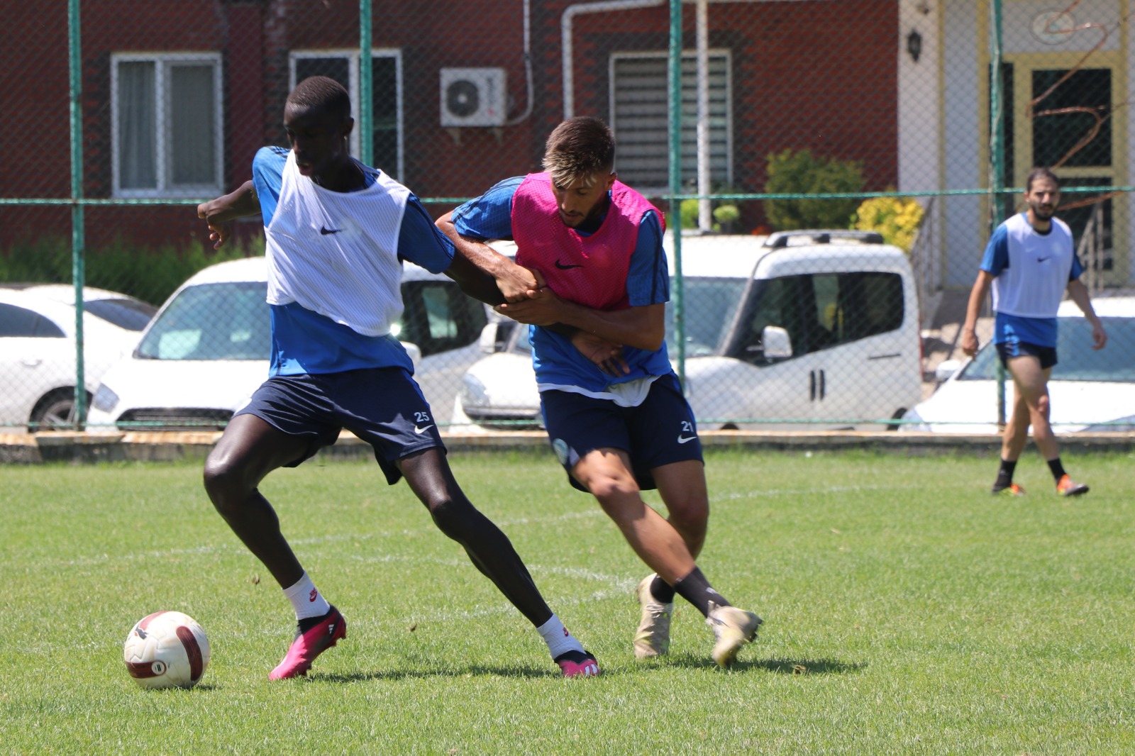 Şanlıurfaspor yoğun tempoda çalışıyor
