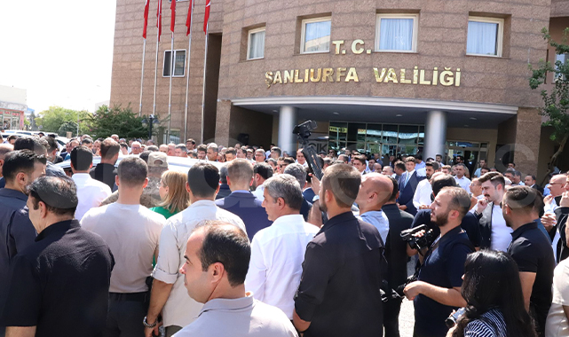 Vali Ayhan Şanlıurfa'dan böyle uğurlandı