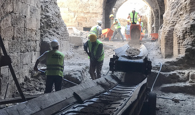 Harran Sarayı'nda kazı çalışmaları hızlandırıldı