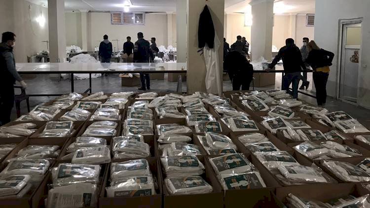 Akçakale'de Kaçak Tulum ve Maske Üretimi Yapan İmalathaneye Operasyon
