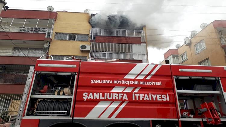 Şanlıurfa'da Korkutan Yangın 4. Katta Çıkan Yangın Kontrol Altın Alındı