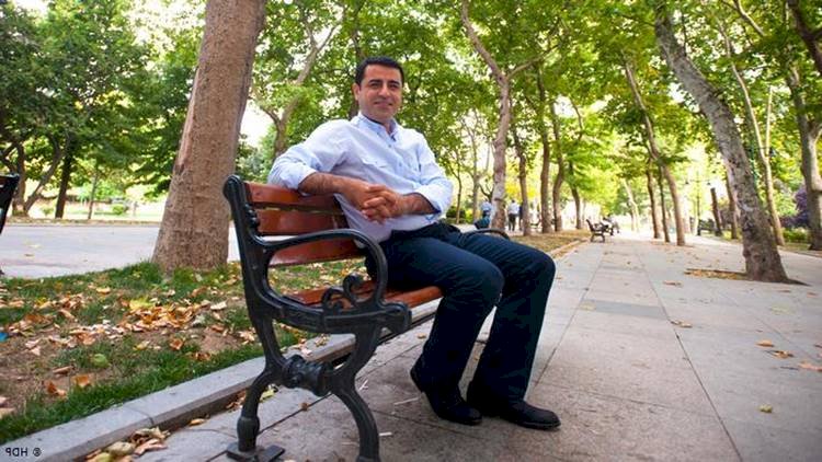 Demirtaş, Çoklu Baro Yasasını Yorumladı, Bırakın Açsınlar