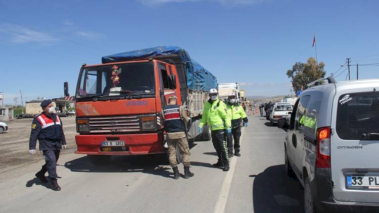 Şanlıurfa'da Şehre Giriş Çıkışlar Kapatıldı İzinli Olmayanlar Geçemedi