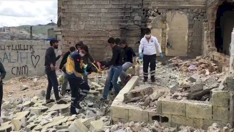 Şanlıurfa Haliliye'de Metruk Ev Çöktü 2 Kardeş Enkaz Altında Kaldı