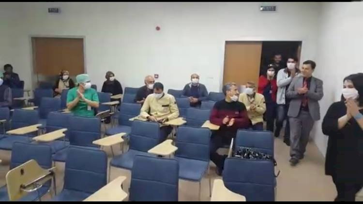 Bozova Devlet Hastanesi Doktoru Vefa Kaya'dan Örnek Davranış
