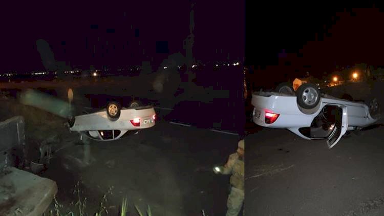 Viranşehir Yolunda Bariyere Çarpıp Devrilen Otomobildeki 3 Kişi Yaralandı