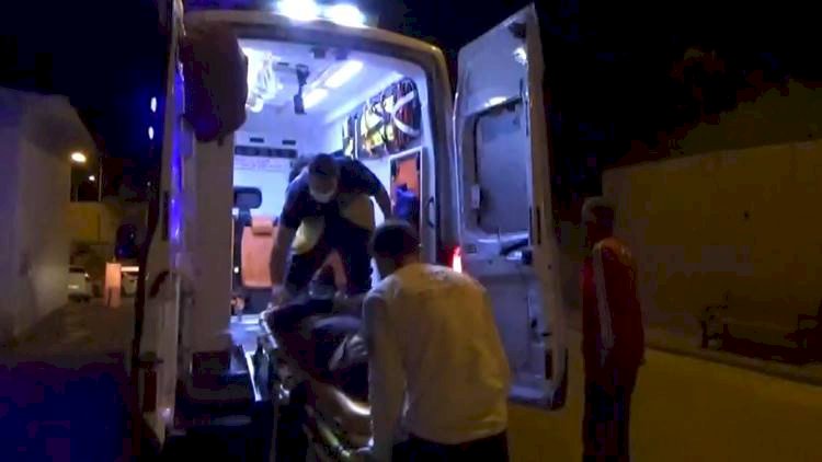 Şanlıurfa'da Sulama Kanalına Düşen Otomobildeki 2 Kişi Yaralandı