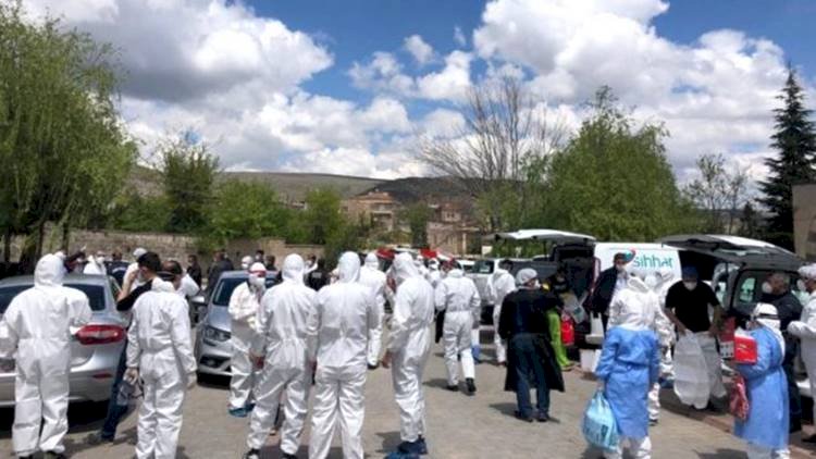 Korona Virüs Üfürükçüye Bulaşınca Bütün Mahalleye Yayıldı