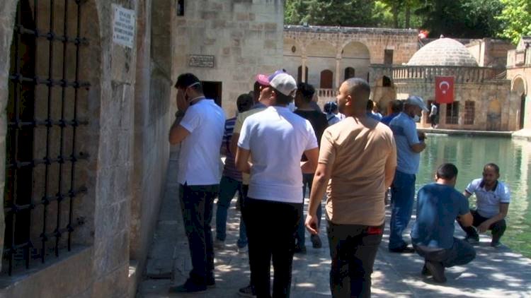 Haftasonu Balıklıgöl'de Ziyaretçi Yoğunluğu Yaşandı