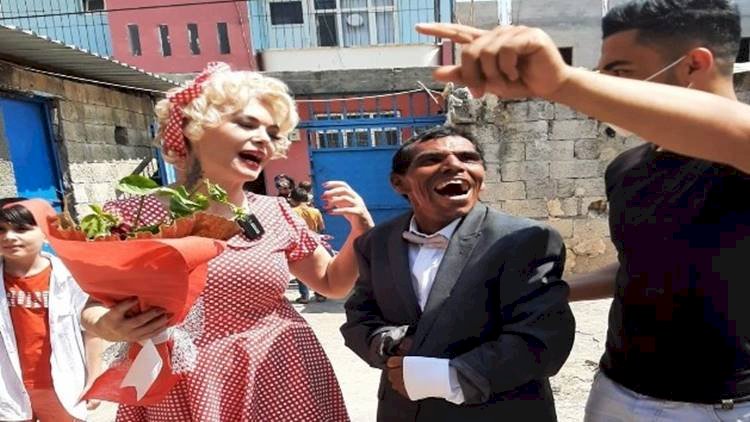 Ceylanpınarlı Engelli Yasin'e Doğum Günü Sürprizi / Mardin'in Marilyn Monroe'su Geldi