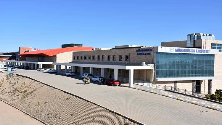 HRÜ Güneş Meyve Kurutucusu Patentini Aldı