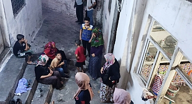 Şanlıurfa'da hırsızlar soydukları evi ateşe verdi