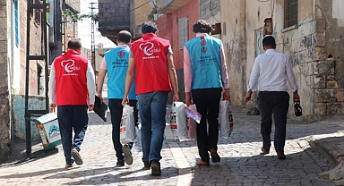 Şanlıurfa'da ihtiyaç sahibi ailelere nakdi ve kırtasiye yardımı