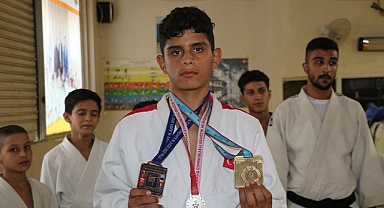 Şanlıurfa'ya madalyalarla dönen Hüseyin'in hedefi olimpiyat şampiyonluğu