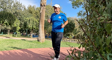 70 yaşındaki emekli esnaf 20 yıldır maraton koşuyor