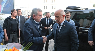 Kirişçi, Şanlıurfa Büyükşehir Belediyesini ziyaret etti