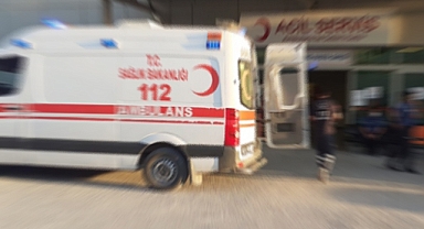 Şanlıurfa'da otomobil şarampole devrildi: Yaralılar var