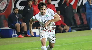 Amedspor deplasmanda 10 kişiyle kazandı
