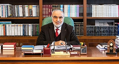 İlahiyatçı Prof. Dr. Raşit Küçük vefat etti