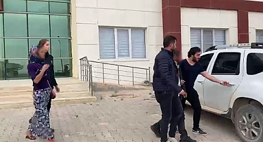 Şanlıurfa'da uyuşturucu ele geçirilen araçtaki iki kişi tutuklandı