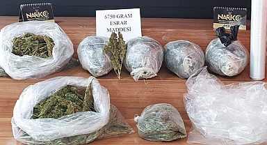 Şanlıurfa'da uyuşturucu satıcılarına operasyon: Gözaltılar var