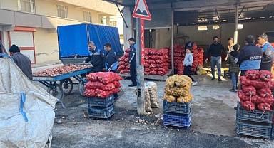 Akçakale'de çürümüş patates ele geçirildi