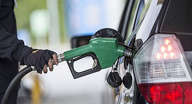 Motorine önce zam sonra indirim
