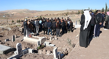 Şanlıurfa'da hayatını kaybeden göçmenler toprağa verildi