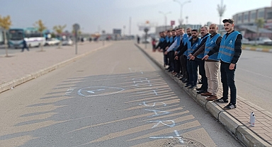 Şanlıurfa'da ölüme sebebiyet veren yola 'üst geçit şart' yazıldı