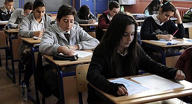 Türkiye'deki okullarda kaç derslik var?