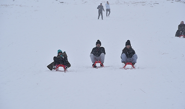 Karacadağ&#039;da kızak keyfi