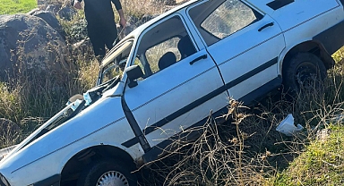 Şanlıurfa'da kontrolden çıkan otomobil şarampole devrildi