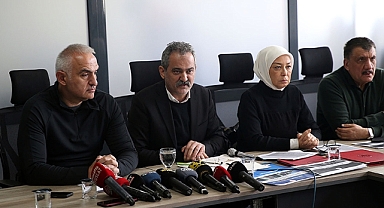 Deprem bölgesinde 6 bine yakın öğrenci naklini başka illere aldı