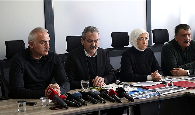 Deprem bölgesinde 6 bine yakın öğrenci naklini başka illere aldı