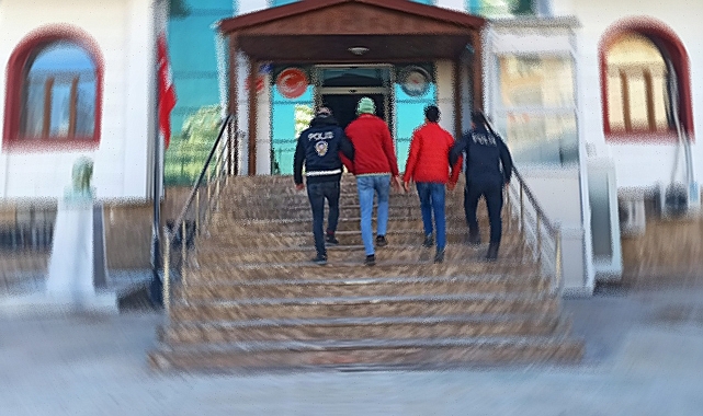 Deprem bölgesinde çok sayıda tutuklama var