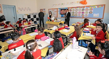 Deprem bölgesindeki 166 bin öğrenci diğer illere nakil yaptırdı