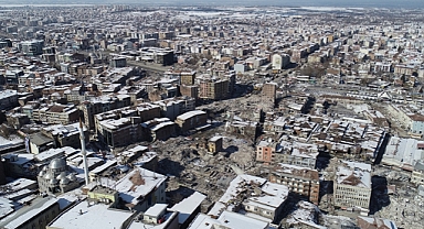 Depremde ağır bilanço: Ölü sayısı 32 bine yaklaştı