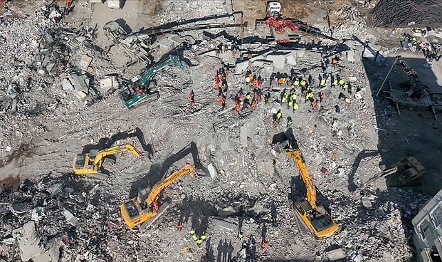 Depremde can kaybı 30 bine yaklaştı