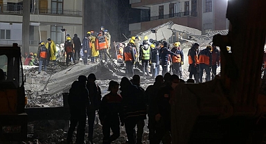 Depremde can kayıpları artıyor