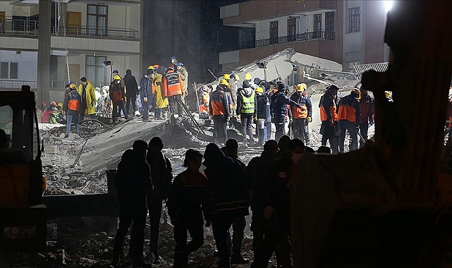 Depremde can kayıpları artıyor