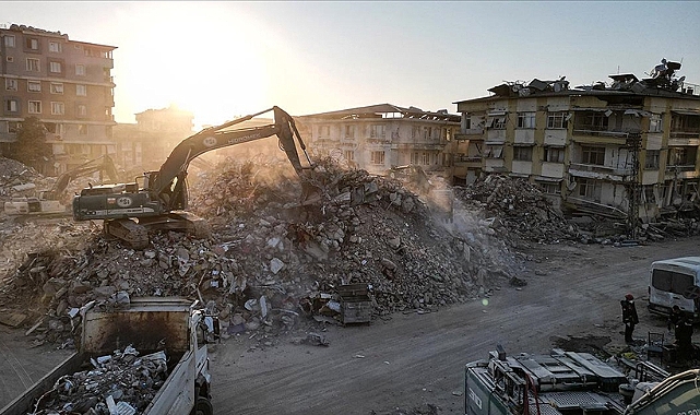 Depremde son can kaybı 40 bin 689 olarak açıklandı