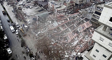 Depremde yıkılan binalarla ilgili kaç kişi tutuklandı?
