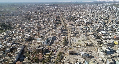 Depremzedelerden elektrik ve doğal gaz güvence bedeli alınmayacak