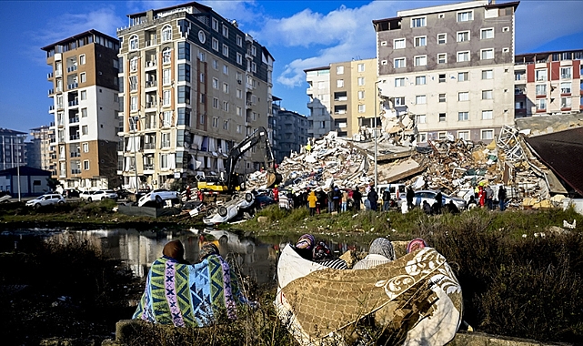 Eğitime verilen ara 20 Şubat&#039;a kadar uzatıldı