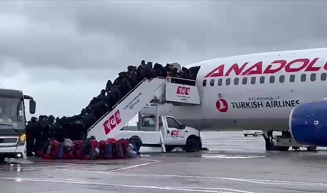 İstanbul&#039;dan 12 bin 752 personel deprem bölgesine gönderildi