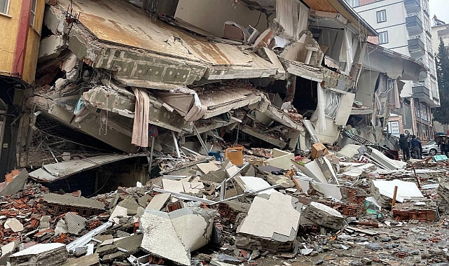 Kahramanmaraş merkezli depremlerde can kayıpları 42 bini geçti