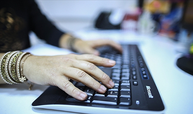 Kamuda çalışan çocuklu kadınlara idari izin verilebilecek